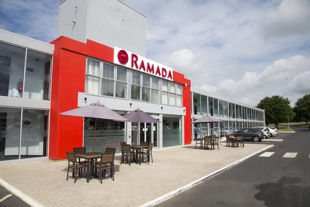 Ramada Milton Keynes Hotel Екстериор снимка